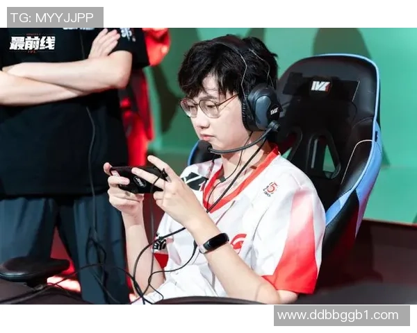 FPX战队心理素质分析：如何在压力下保持竞技状态与团队协作